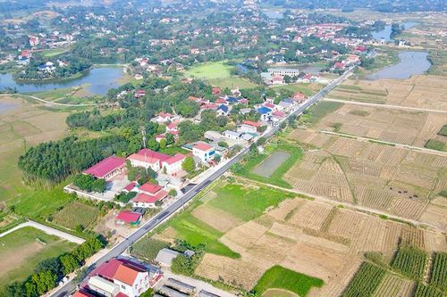 Xây dựng kết cấu hạ tầng, thúc đẩy phát triển kinh tế - xã hội