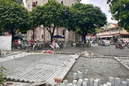 Hà Nội: Rào chắn, thi công nối Vườn hoa Vạn Xuân với Tháp nước Hàng Đậu