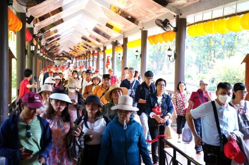 Du lịch tăng trưởng ấn tượng, Đà Nẵng 'cán đích' mục tiêu thu hút khách quốc tế