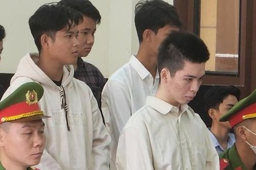 Nam sinh lĩnh 13 năm tù vì gây án giết người