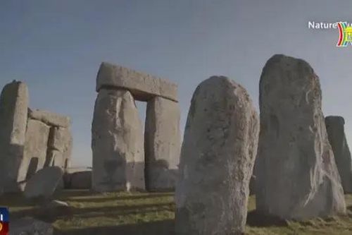 Phát hiện mới về bí ẩn vòng tròn đá Stonehenge