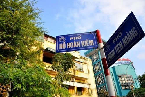 Thí điểm gắn mã QR tại 139 tuyến phố quận Hoàn Kiếm, Hà Nội