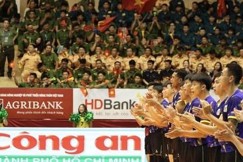 Những hình ảnh ấn tượng tại trận chung kết Giải bóng chuyền Công an TPHCM mở rộng