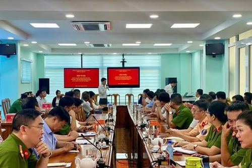 Quận 1: Tuyên truyền Mô hình thu phí không dùng tiền mặt tại các bãi xe