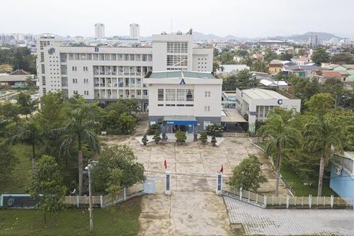 Xác minh vụ bác sĩ, điều dưỡng một bệnh viện ở Huế liên tục nhận tin nhắn vu khống