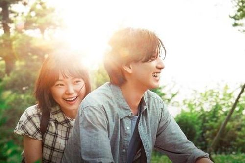 Bí Mật: Bản Nhạc Ẩn Giấu - khúc 'cua gắt' phía sau chuyện tình tưởng lãng mạn