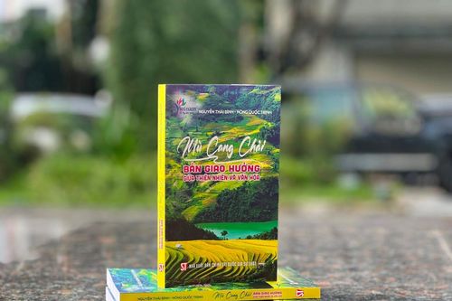 Khám phá 'Mù Cang Chải - Bản giao hưởng giữa thiên nhiên và văn hóa' qua trang sách