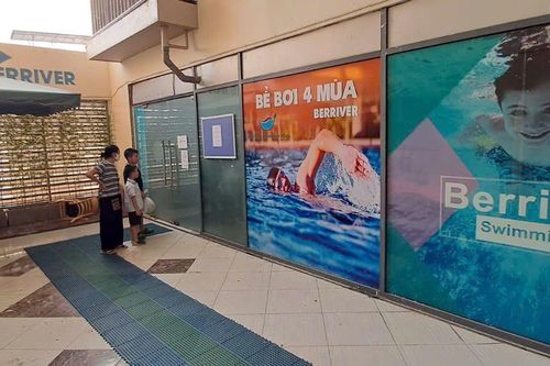 Người phụ nữ tử vong ở bể bơi 4 mùa Berriver Long Biên