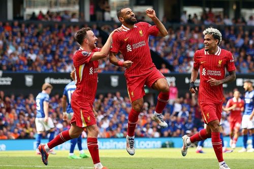 Salah tỏa sáng, Liverpool thắng Ipswich