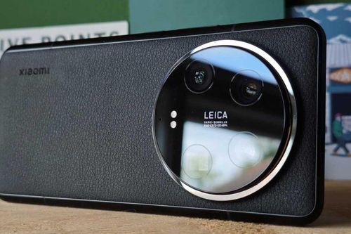 Xiaomi 15 Ultra được trang bị camera tiềm vọng 200MP