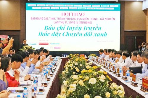 Báo chí thúc đẩy chuyển đổi xanh