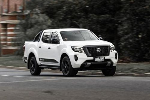 'Soi' chi tiết Nissan Navara Black Edition chào bán từ 992 triệu đồng