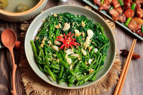 Rau muống xào tỏi, 'chiến thần' trong mọi bữa ăn Việt bổ dưỡng cỡ nào?