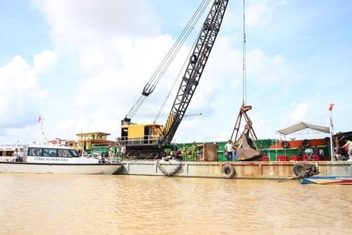 Sóc Trăng trả tiền để người dân giám sát khai thác cát sông Hậu