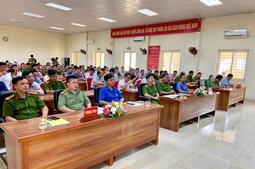 Mô hình quản lý, giáo dục, giúp đỡ người chấp hành xong án phạt tù tái hòa nhập cộng đồng