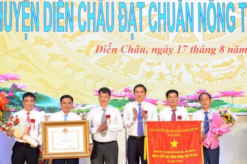 Lễ công bố huyện Diễn Châu đạt chuẩn nông thôn mới