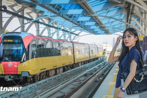 Trải nghiệm thực trong hành trình trên tuyến đường sắt Nhổn - ga Hà Nội