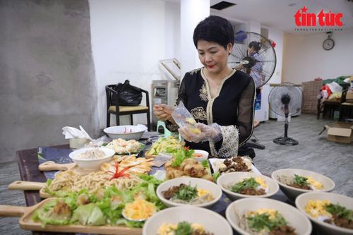 Dịch vụ đặt cỗ cúng Rằm tháng 7 'lên ngôi'