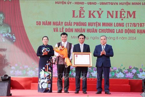 Huyện Minh Long đồng tâm hiệp lực, thực hiện toàn diện các mục tiêu