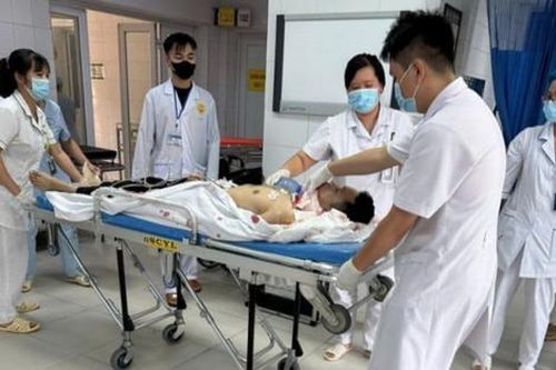 Diễn biến mới nhất vụ án ở trung tâm thương mại, hé lộ danh tính nghi can