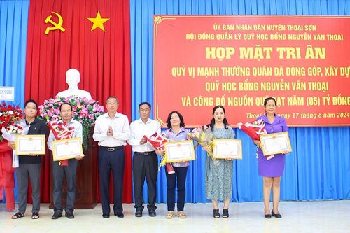 Tri ân nhà hảo tâm đóng góp, xây dựng Quỹ Học bổng Nguyễn Văn Thoại và công bố nguồn quỹ đạt 5 tỷ đồng