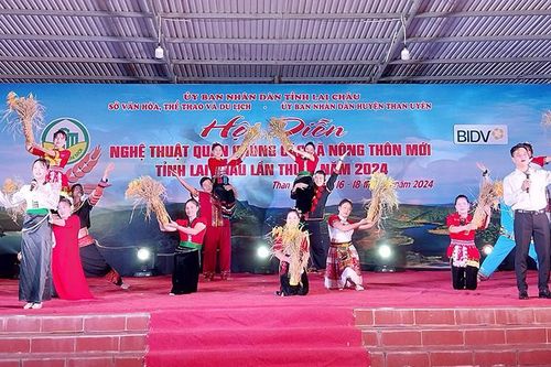 'Nông thôn mới Lai Châu thay màu áo mới'