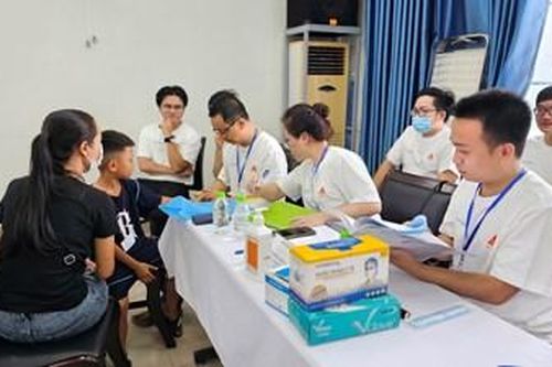 Phẫu thuật miễn phí cho trẻ dị tật trong chương trình Operation Smile