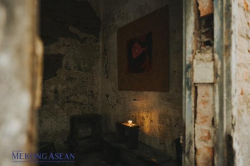 Thắp lửa xem tranh tại không gian triển lãm độc đáo ở Hà Nội