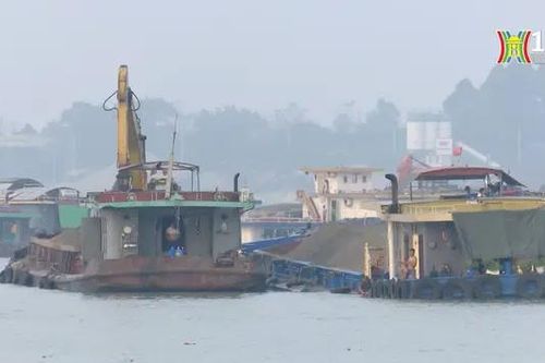 Hà Nội yêu cầu kiểm tra việc cấp phép và khai thác cát