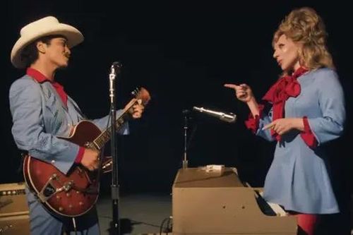 Lady Gaga kết hợp ăn ý với Bruno Mars tạo 'siêu hit'