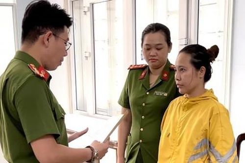 Nữ 'thầy cúng của cõi âm' lừa đảo tiền tỷ lãnh án