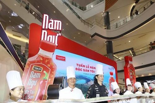 Nam ngư đồng hành cùng bà con nông dân phát triển kinh tế địa phương và nâng tầm đặc sản tỏi Lý Sơn