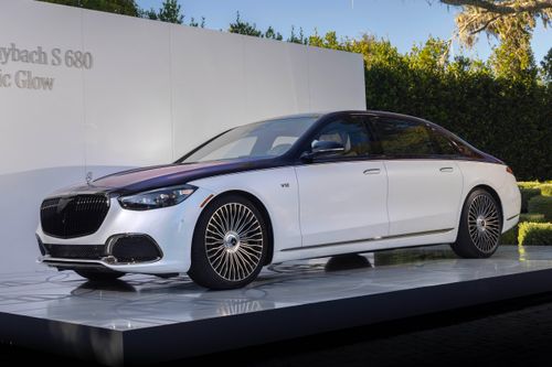Mercedes-Maybach S 680 phiên bản đặc biệt lấy cảm hứng từ cực quang