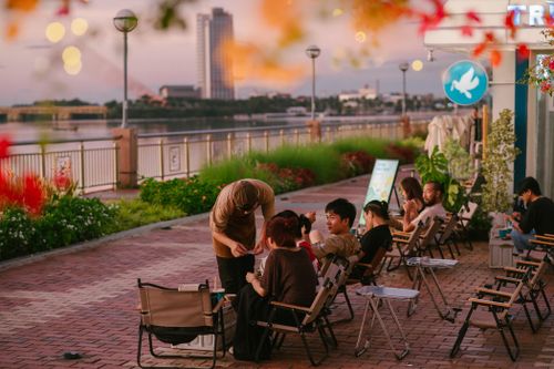 Đà Nẵng bắt đầu có cà phê 4h sáng, khách uống xong về nhà ngủ bù
