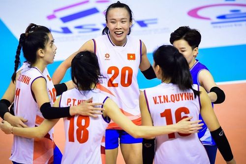 Tin nóng thể thao sáng 18/8: Nhiều tuyển thủ bóng chuyền nữ Việt Nam có vấn đề đáng ngại, bị CĐV nghi ngờ