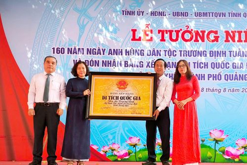 Quảng Ngãi đón nhận Bằng xếp hạng di tích quốc gia Đền thờ Trương Định