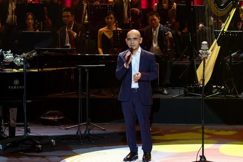 Đức Trí 'mạnh tay' làm live concert đầu tiên trong sự nghiệp