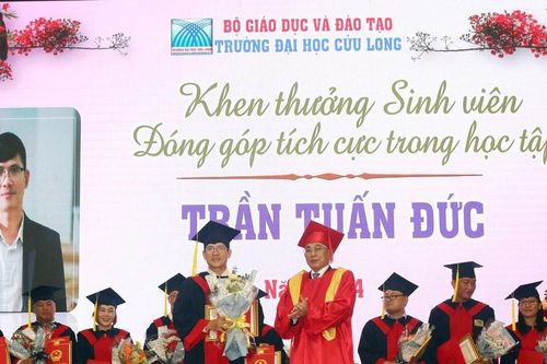 Trường ĐH Cửu Long trao bằng tốt nghiệp cho 751 tân cử nhân, kỹ sư