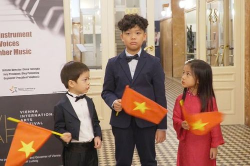 Thí sinh nhí Việt Nam giành giải đặc biệt tại Liên hoan Nghệ thuật quốc tế Vienna