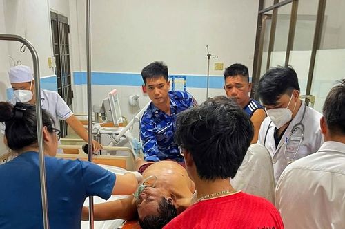 Cứu sống 1 ngư dân bị ngạt trong hầm cá