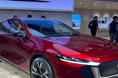 Mazda công bố mẫu xe điện toàn cầu đầu tiên của thương hiệu