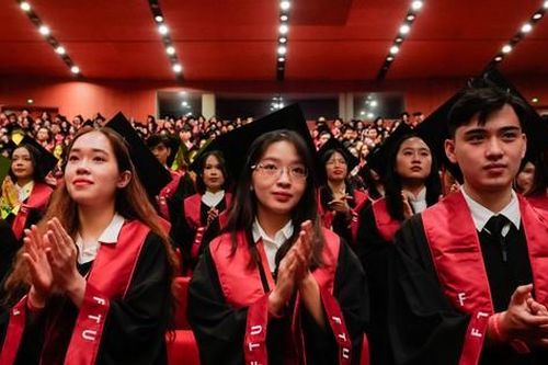 Trên 73% sinh viên Trường Đại học Ngoại thương tốt nghiệp loại Giỏi, Xuất sắc