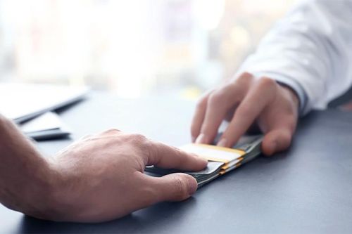 Chuyện nhận tiền 'lót tay' trước khi nghỉ hưu của các cựu lãnh đạo tỉnh Bắc Ninh