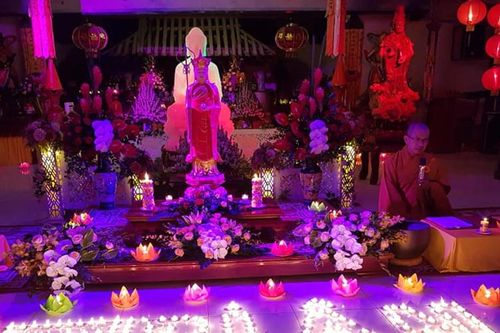Mùa Vu Lan, hướng về nguồn cội