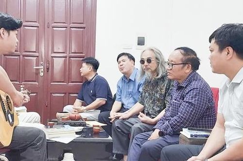 Tính hào phóng của nhà thơ Trần Đăng Khoa