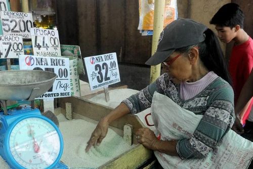 Tổng thống Philippines tin tưởng sẽ thu hút nhiều đầu tư hơn vào nước này