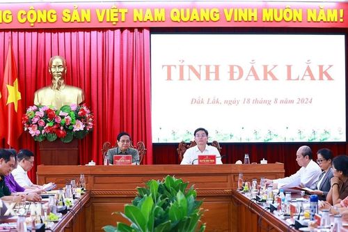 Thủ tướng Phạm Minh Chính làm việc với lãnh đạo tỉnh Đắk Lắk