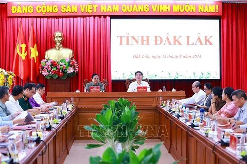 Thủ tướng Phạm Minh Chính làm việc với lãnh đạo tỉnh Đắk Lắk