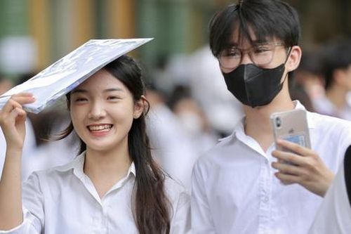 Bản tin 18/8: Những lưu ý 'vàng' sau khi biết trúng tuyển đại học 2024