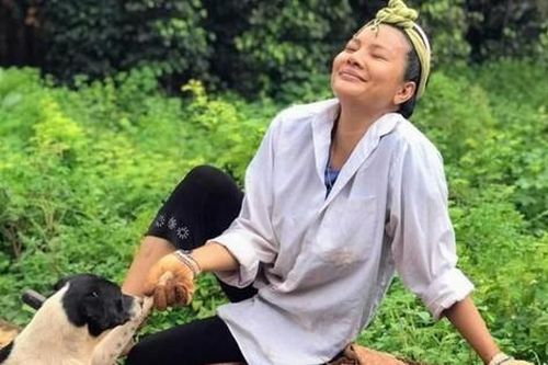 Kiều Trinh: 'Nữ hoàng cảnh nóng' U50 vẫn quyến rũ, bình yên khi 'bỏ phố về quê'